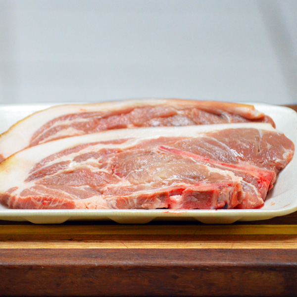 Pork leg &#038; shoulder chops